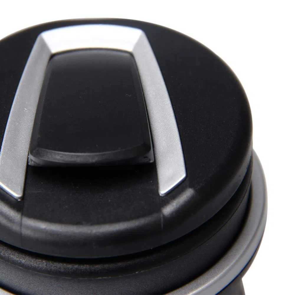 Tragbarer Auto-Aschenbecher mit LED-Leuchten, Nachtsicherheits-Autoinnenausstattung, praktischer und praktischer Fahrsicherheit