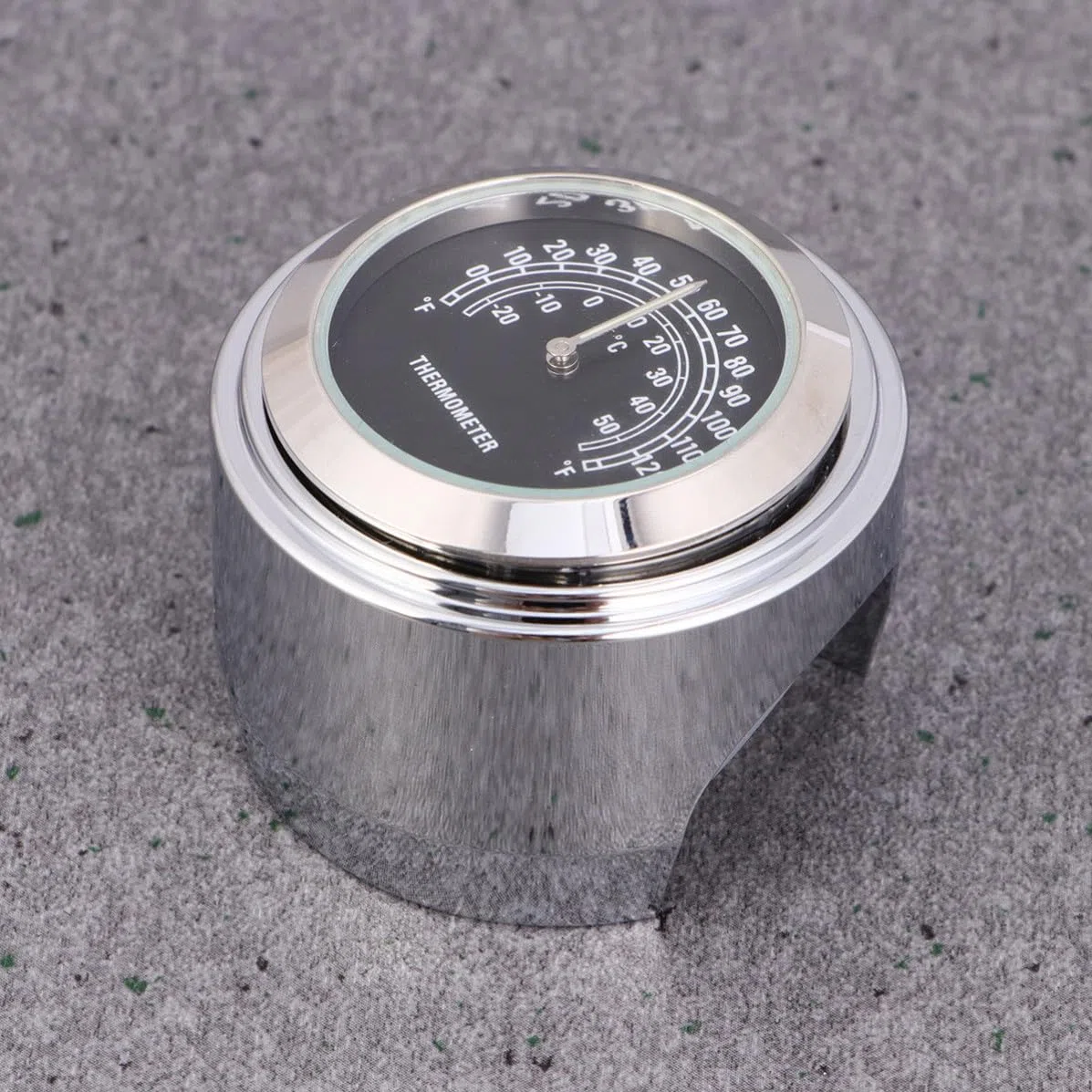 Universelles Motorradlenkerthermometer 22-25mm aus Aluminium mit Celsius und Fahrenheitanzeige Silberne Temperaturanzeige für Motorrad und Motorroller ohne Bohren